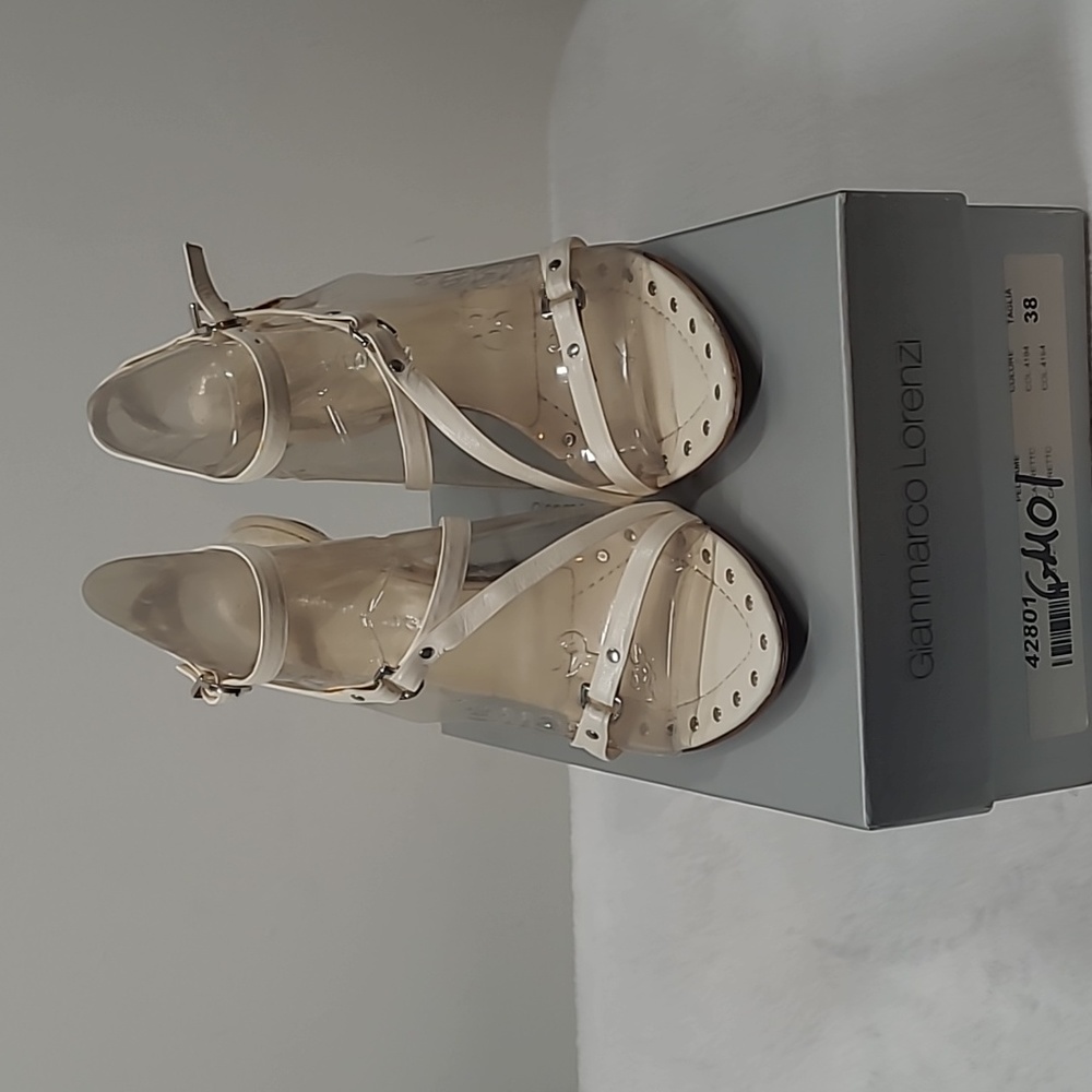 Women's Gianmarco Lorenzi White Sandle - Picture 11 of 11
